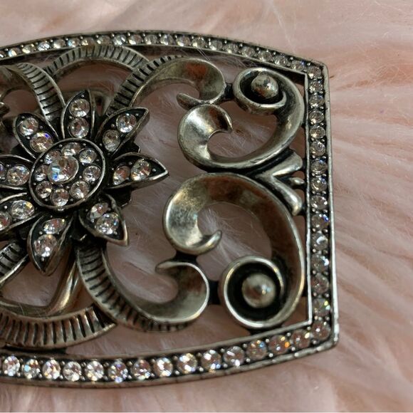 Ornate Silver Crystal Belt Buckle - Picture 4 of 5